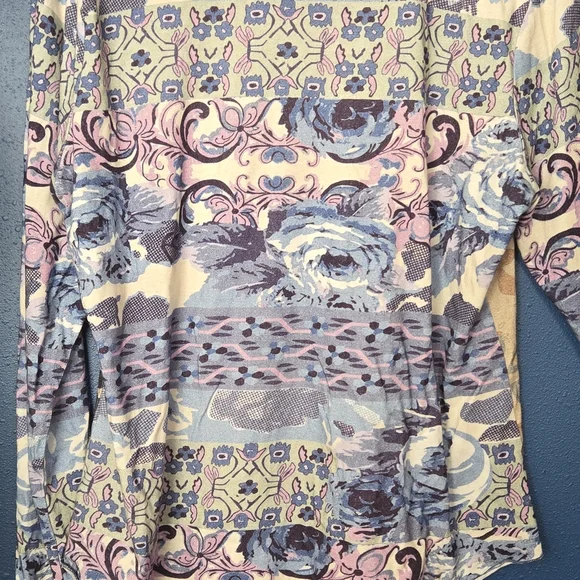 Sundance Artistic Floral Long Sleeve Top - Picture 3 of 6